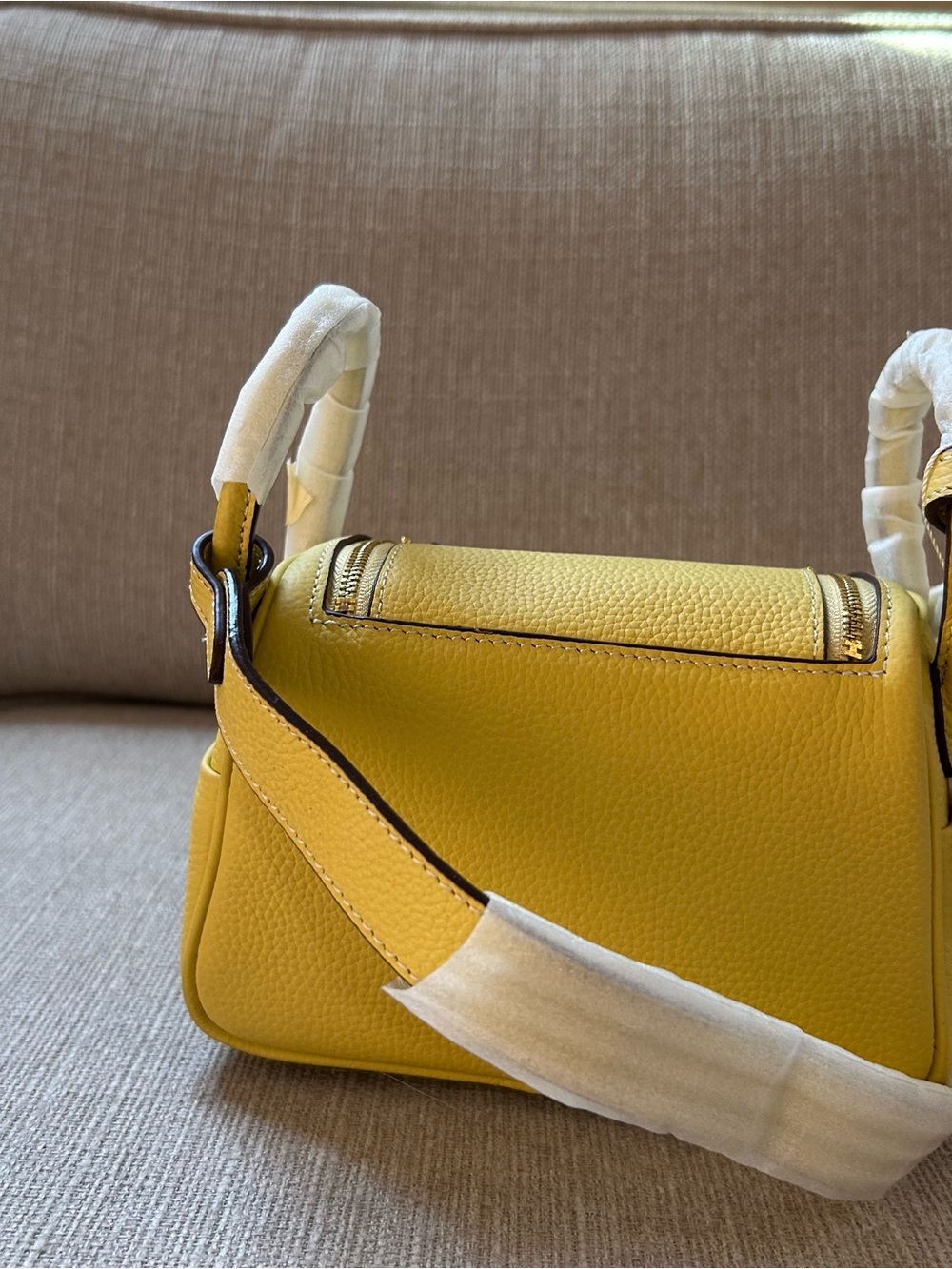 18cm Chicken Yellow Leather Pillow Bag - Picture 4 of 9